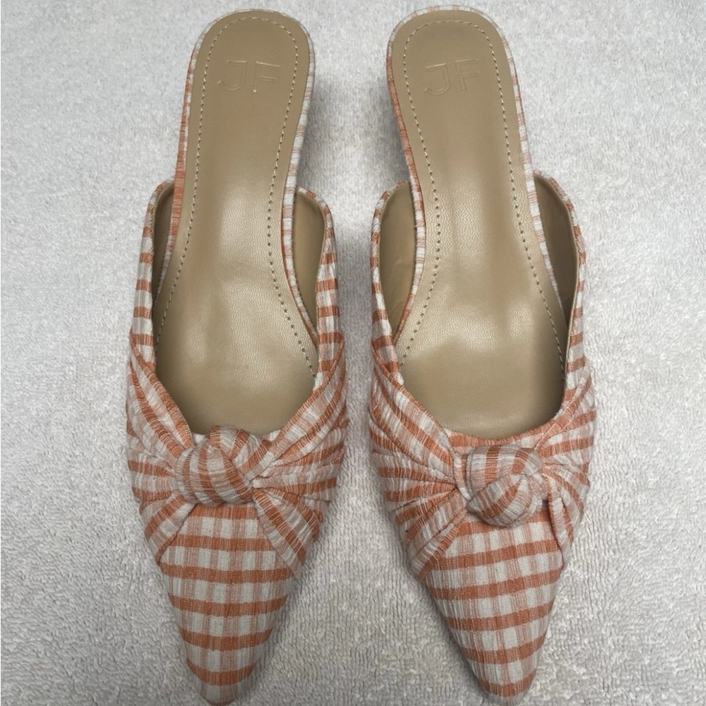 Freya Tan and White Mules with Pointed Toe